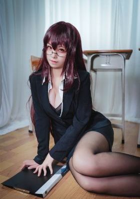 年轻的秘书肉体bd
